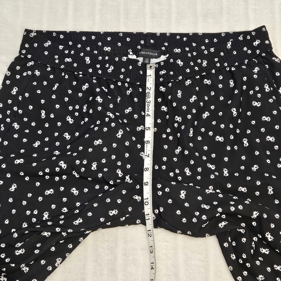 BOGO Free🦋 Lord & Taylor Floral Print Pull On Pants - Picture 11 of 16
